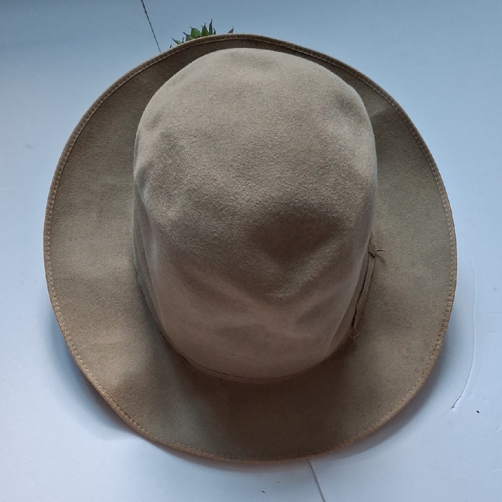 Classic Tan Men's Hat